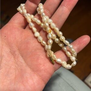 Elegant Cream Pearl choker necklace